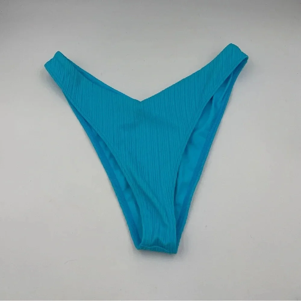 NWOT Frankie’s bikinis Enzo plisse cheeky bottoms aquamarine 12527